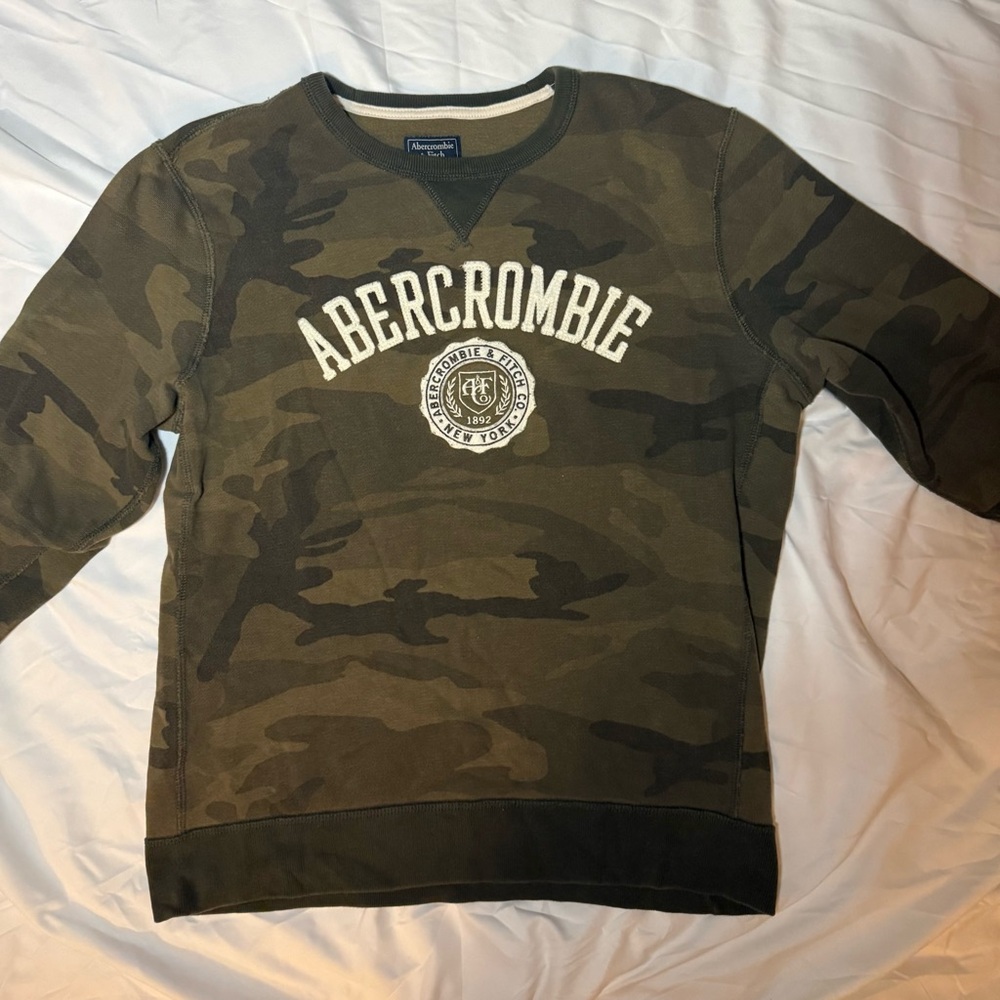 Abercrombie & Fitch Men's Camouflage Crewneck Sweater - Olive